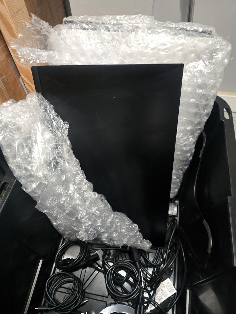 24 Inch Dell Monitors