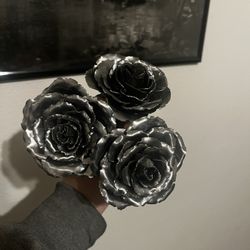 Welded Metal Roses