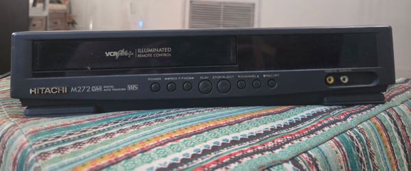 Hitachi M272 VHS VCR Player