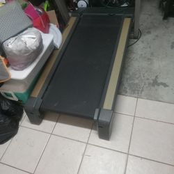 Treadmill 