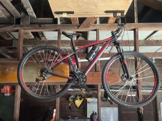 2016 SPECIALIZED - ROCK HOPPER