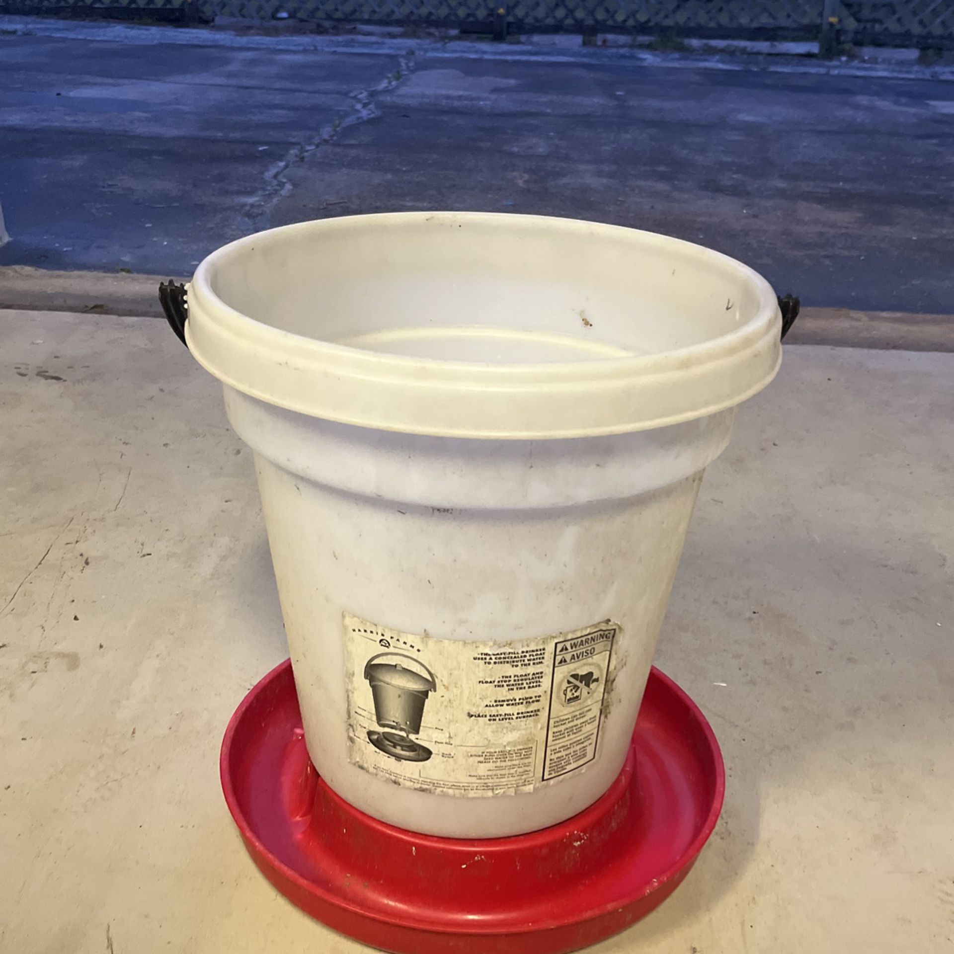 Easy Fill Water Feeder With Float Stop