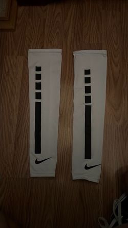 Nike youth pro elite sleeves 2.0