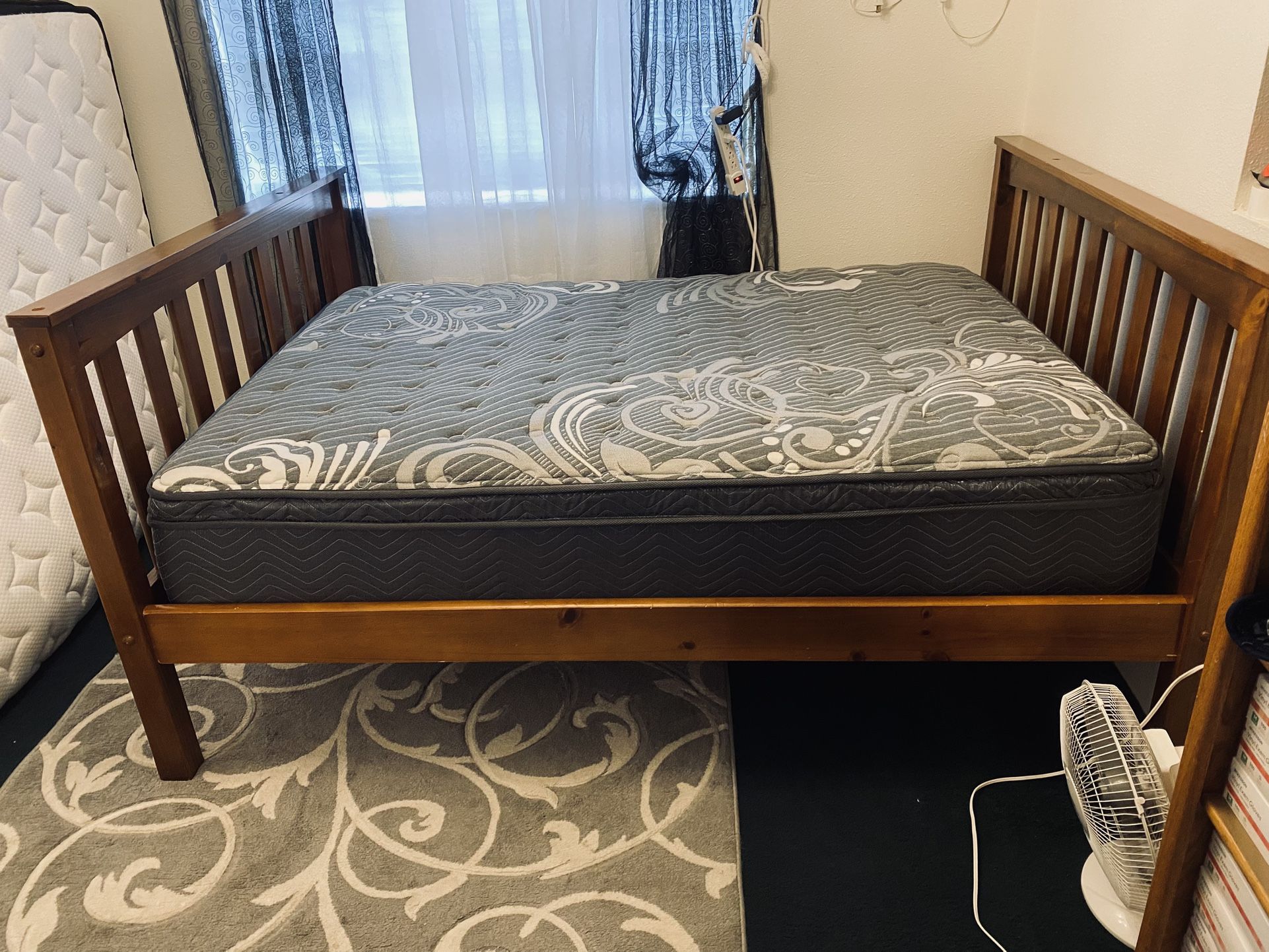 ๐ฉท๐ฉท $450- like new extra extra extra thick beautiful Full Size grey colored mattress(like new) Always had a cover on mattress! Comes with used box