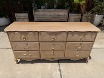 63.5”L REFINISHED Vintage French Provincial dresser+dovetailed drawers $699 CAN DELIVER!