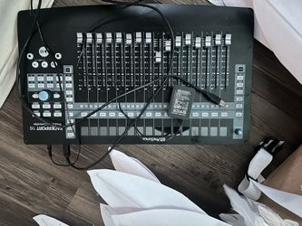 Presonus mixing board 16ch