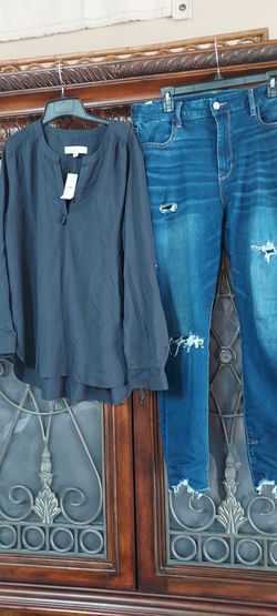Swipe Left For More Pics.  Loft Blouse. Size LG. New W/tag