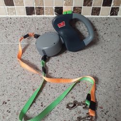 Wigzi  Double Retractable Leash