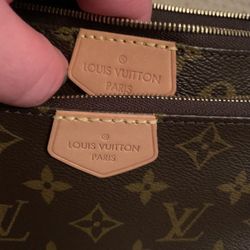 EXCELLENT CONDITION AUTHENTICATED MULTI POCHETTE LOUIS VUITTON CROSSBODY BAG. BEST DEAL. RETAIL OVER $3k  