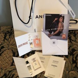 Chanel Parfum In A Logo Shop https://offerup.co/faYXKzQFnY?$deeplink_path=/redirect/