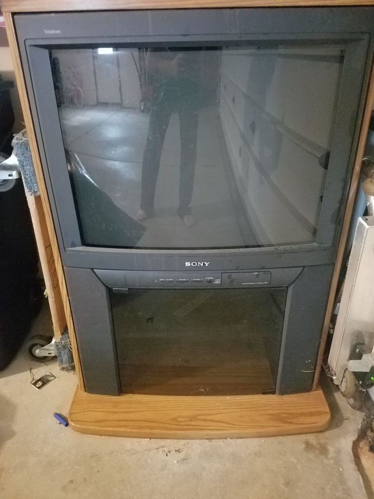 Sony Trinitron Cabinet TV