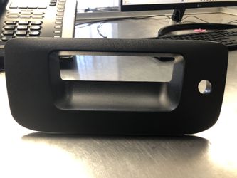 08 Silverado Tailgate Bezel
