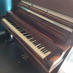 Free Upright Piano 