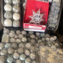 christmas tree arrangement 