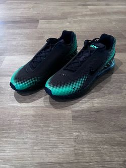 Brand new Nike Air Max Phoenix in the "Green Strike Black" colorway Size 13M  (Style Code: FZ5307-300)