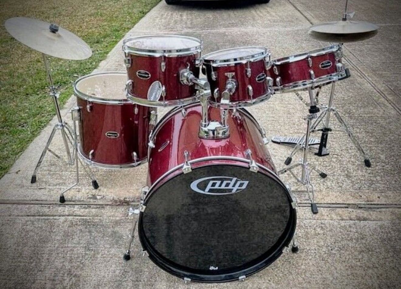 PDP Center Stage Junior 5 Piece drum set
