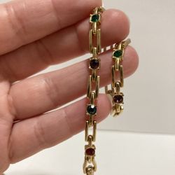 Gold Tone Bracelet With Incrusted Crystals