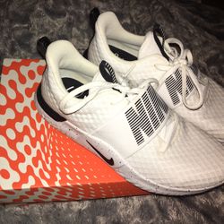 WOMENS BLACK & WHITE NIKE ATHLETIC SHOES 👟 