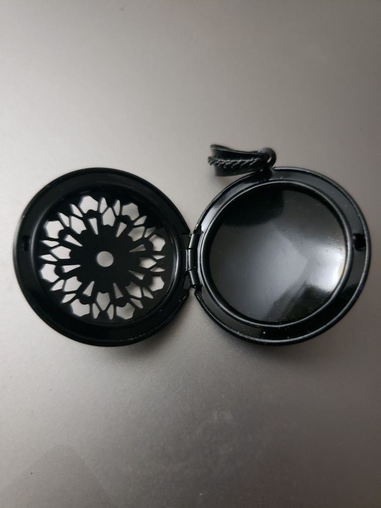 Black Goth Locket 🖤