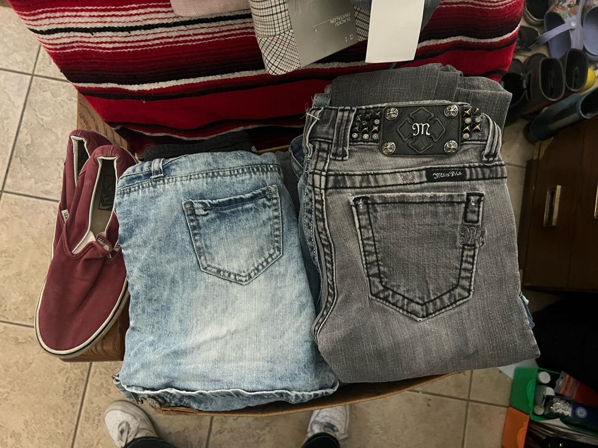 Women’s Teens Juniors Clothes Size Small Size 0