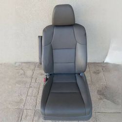 Rear Bucket Seat 2016 Honda Odyssey 