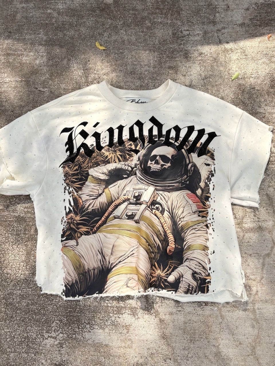 Graphic Astronaut Tee for Sale in San Antonio, TX - OfferUp