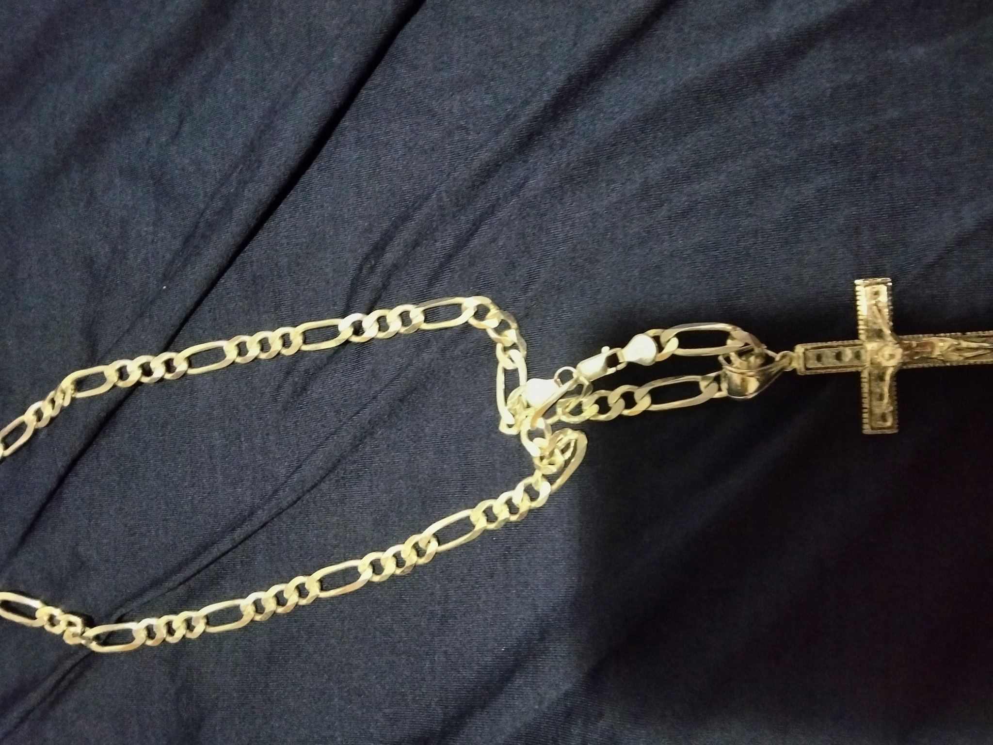 Silver Chain And Pendant