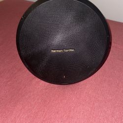 harman kardon onyx  bluetooth speaker