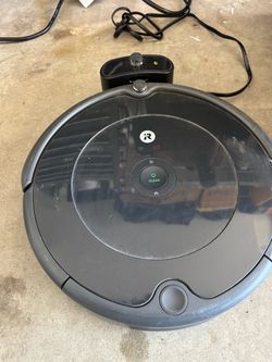 iRobot Roomba Robot Vacuum with Charging Dock