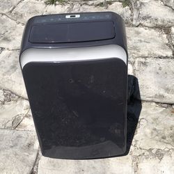 Midea 12000 btu Room AC