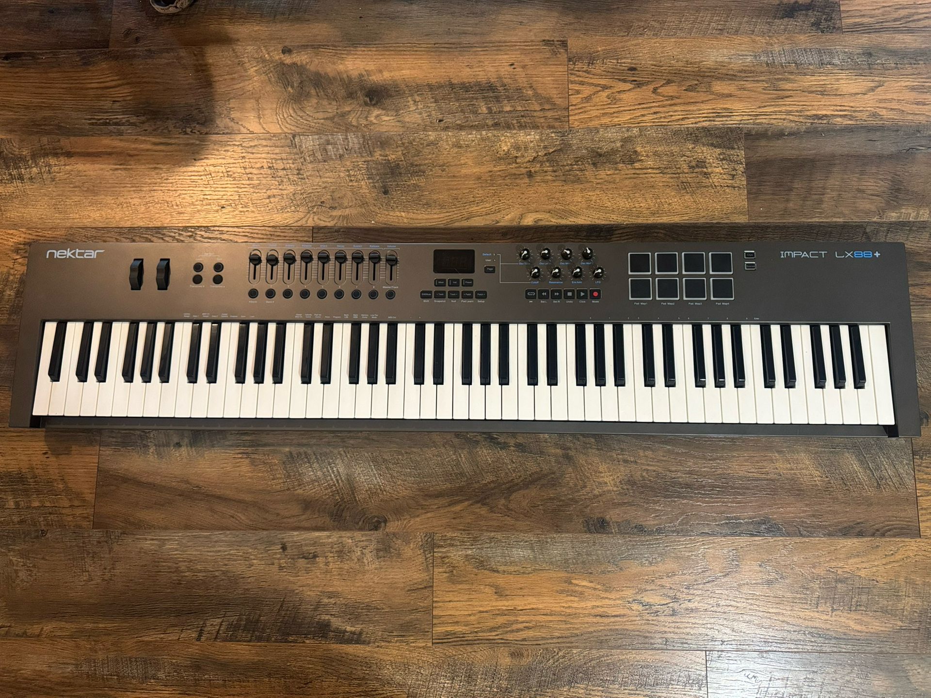 Nektar Impact LX88+ Midi Controller