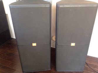 omfatte leje usund Pair of JBL SRX725 Dual 15" Woofer PA Speakers for Band / Dj for Sale in  Goodyear, AZ - OfferUp