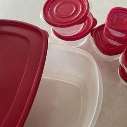 Rubbermaid tubers ware set
