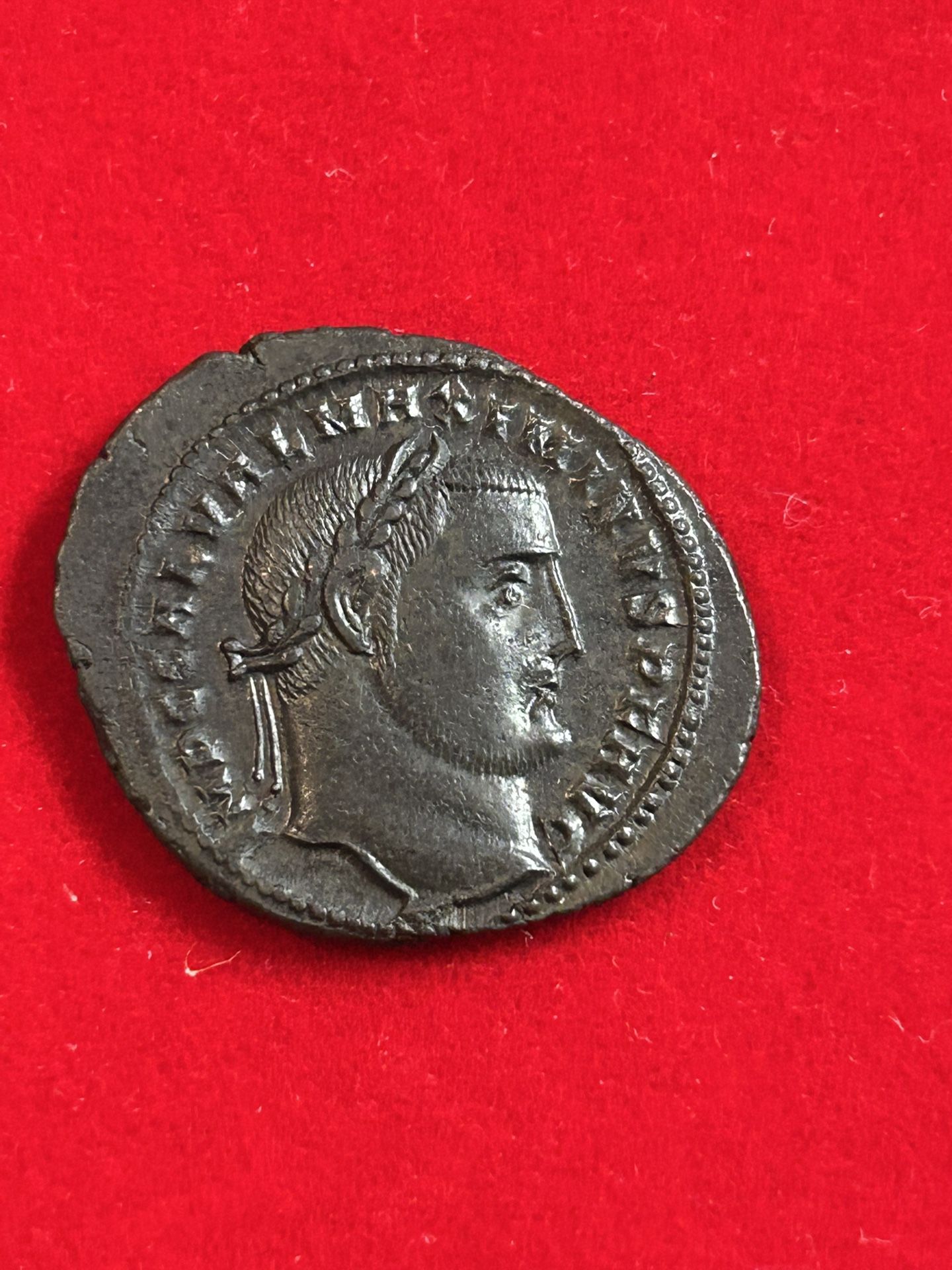 MAXIMINUS 11 A.D.310-13, Follis.. Rev Hércules