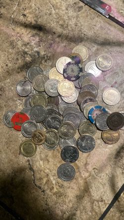 VINTAGE 1 DOLLAR CASINO SLOT TOKENS