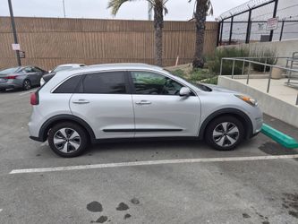 2017 Kia Niro EX