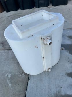 Kodiak pro Flow 22 Gallon Bait Tank 