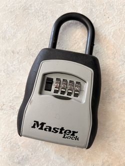Master Lock key lock box