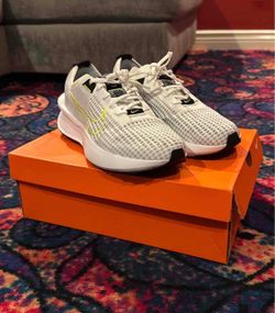 Nike Interact Run 'White Volt'