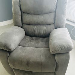 Living Room Set - Manual Recliners 