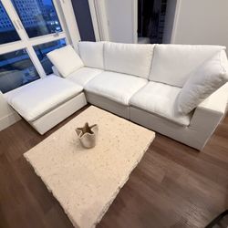 NEW WHITE CLOUD SECTIONAL COUCH