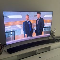55 Inch Curved SHUD tv And Sound Bar 