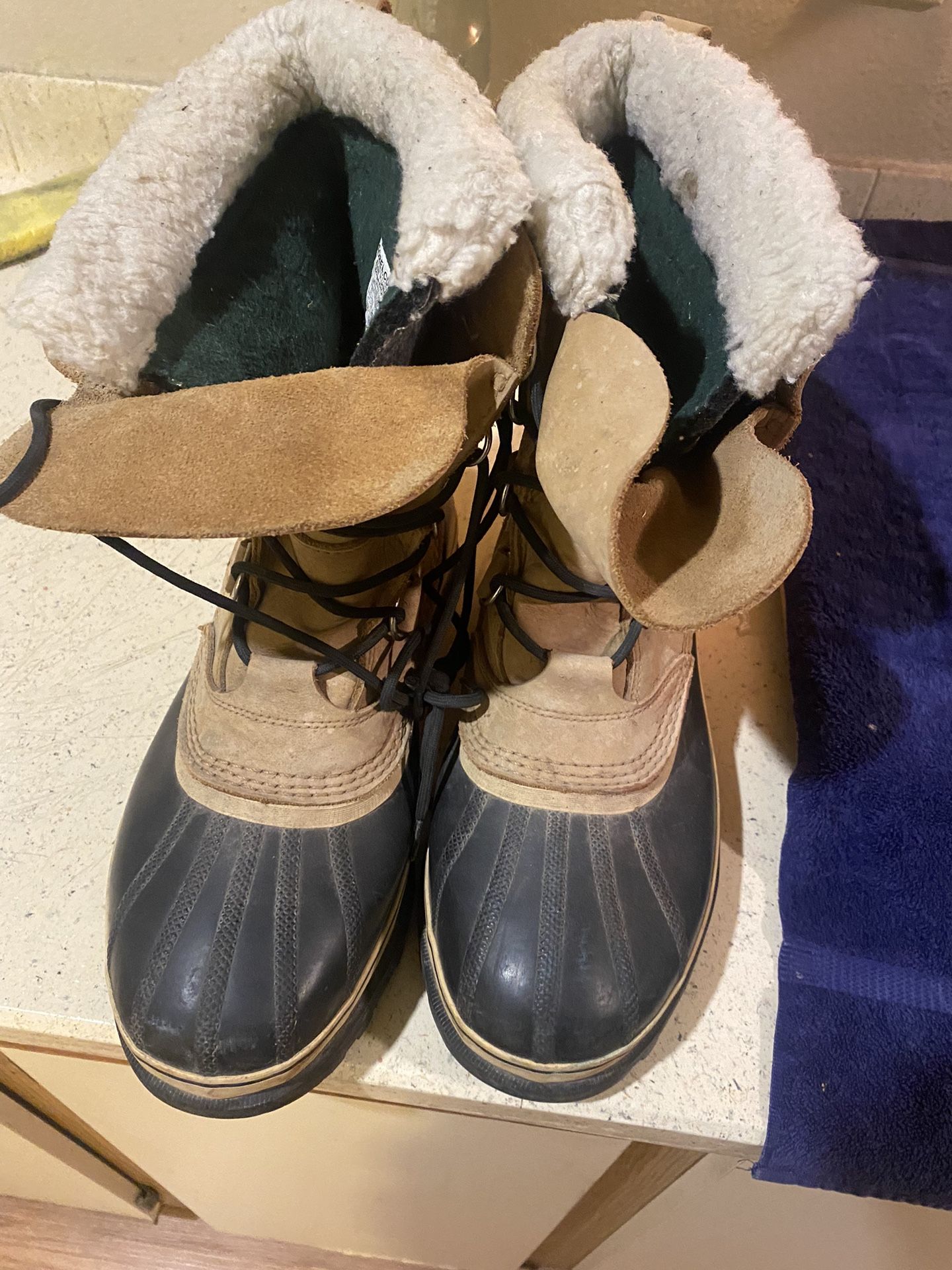 Sorel me boots size 11