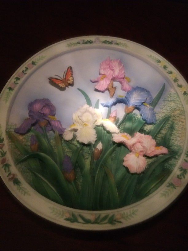 Lena Lui The Iris Garden 3D Plate 