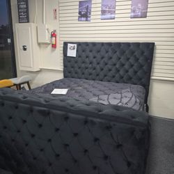 Black TV lift bed frame 🚚WE DELIVER🚚