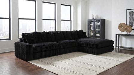 Blaine Black Upholstered Reversible Chaise Sectional Sofa