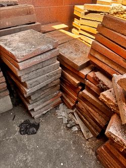 Used Concrete Pavers and Brick Slabs