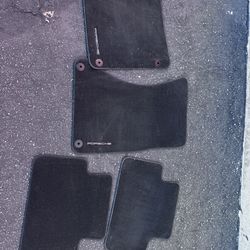 Original Porsche Macan carpets