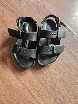 Brickenstock toddler