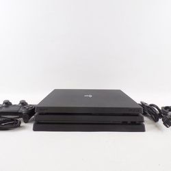 Sony PlayStation 4 Pro CUH-7115B  4K - Controller  And Cables - TESTED